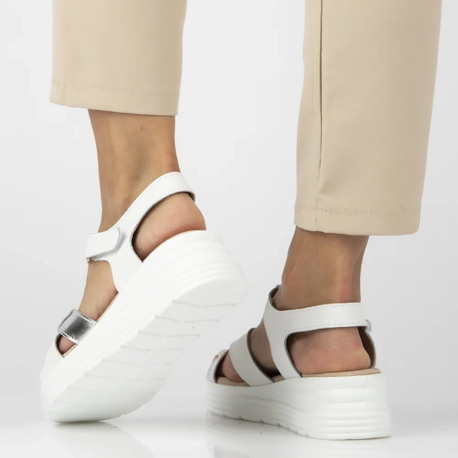 Leather sandals Filippo DS6709/25 WH white