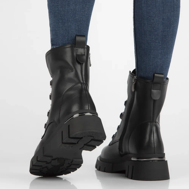 Leather ankle boots Filippo DBT6521/25 BK black