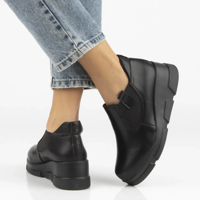 Leather ankle boots Filippo DBT7164/25 BK black