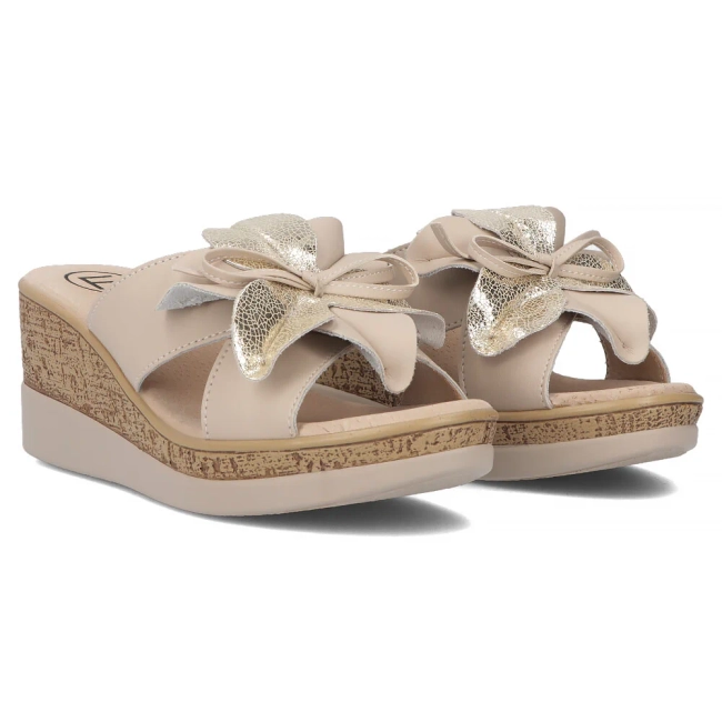 Leather flip-flops Filippo DK7039/25 BE beige