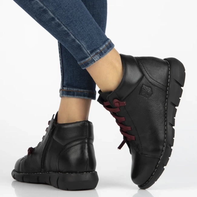 Leather ankle boots Maciejka P7240-01/00-1 black