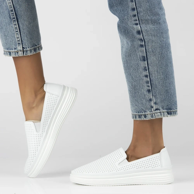 Leather shoes Filippo DP6752/25 WH white