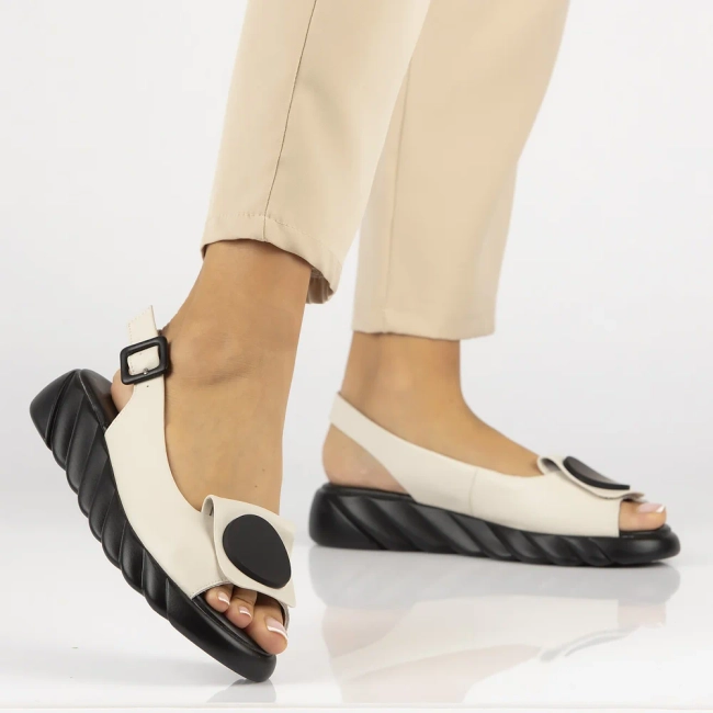 Leather sandals Artiker 52C1639 beige