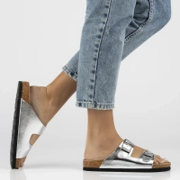 Skórzane klapki Filippo DK7062/25 SI srebrne