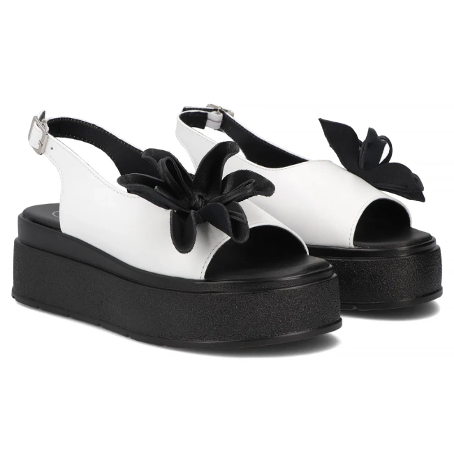 Leather sandals Filippo DS7629/26 WH white