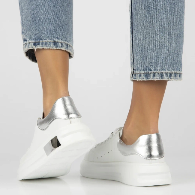 Leather sneakers Filippo DP6807/25 WH white