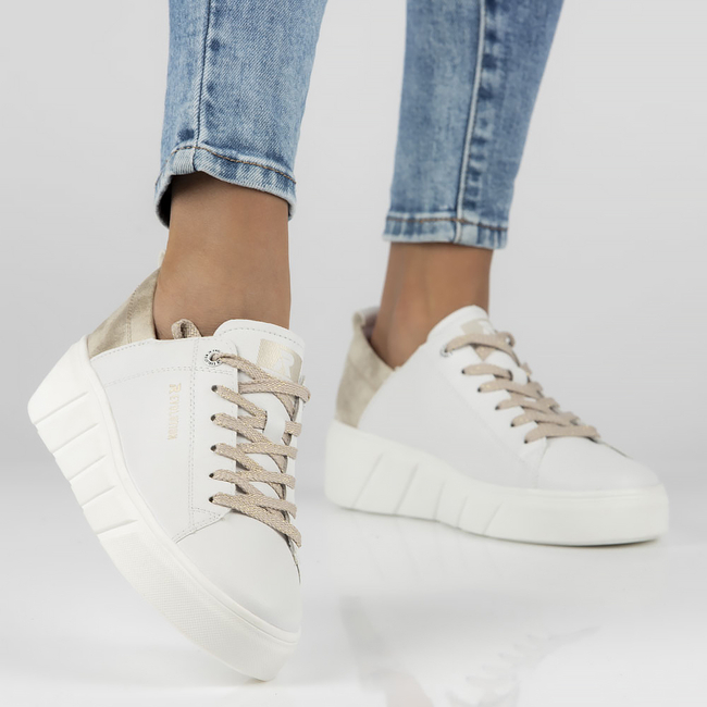 Skórzane sneakersy Rieker W0502-80 białe