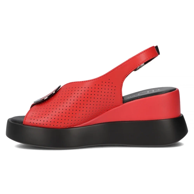 Skórzane sandały na koturnie Filippo DS6074/25 RD czerwone