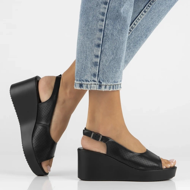 Leather sandals Filippo DS6204/24 BK black