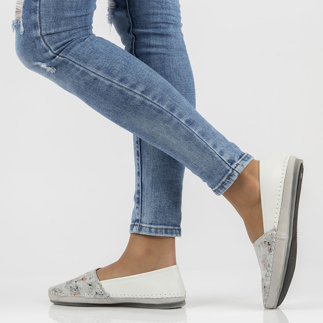 Leather shoes Filippo DP031/22 WH BL white