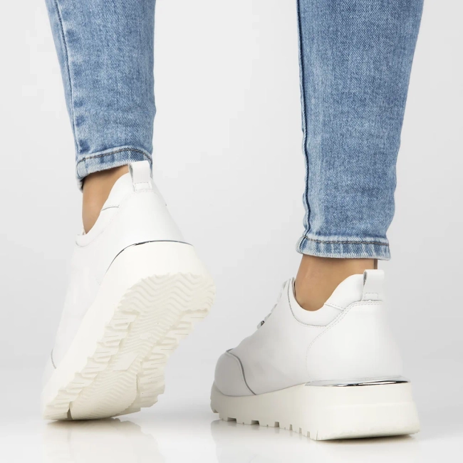 Leather sneakers Filippo DP6849/25 WH white