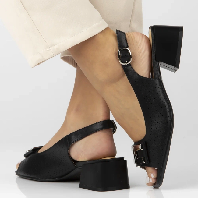 Leather sandals Filippo DS6986/25 BK black