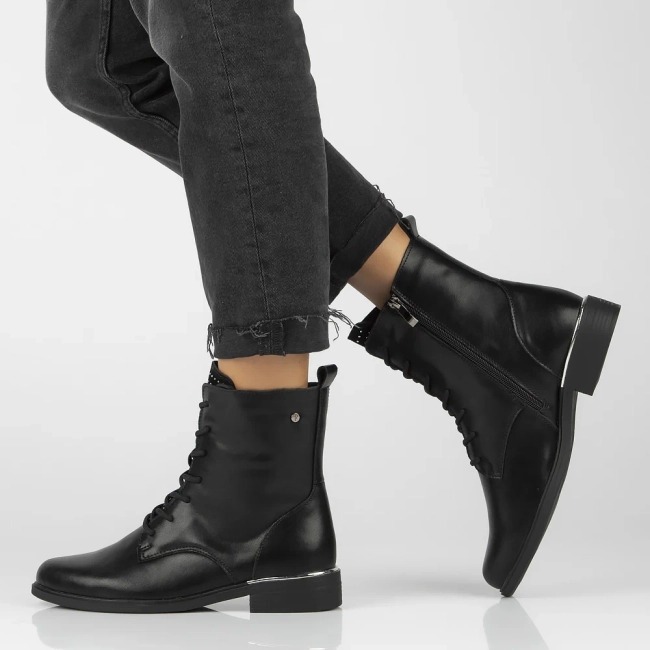 Leather ankle boots Filippo DBT4747/24 BK D black
