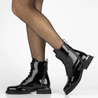 Leather ankle boots Filippo DBT7242/25 BK L black