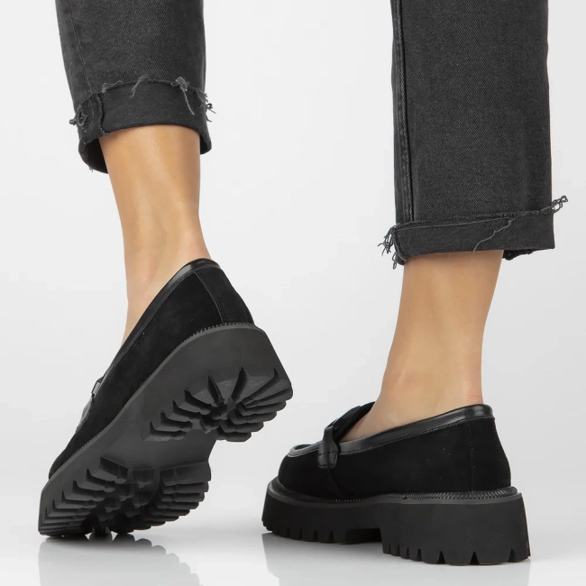 Skórzane półbuty na platformie Filippo DP6486/24 BK czarne