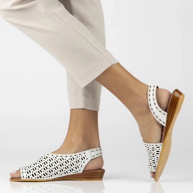 Leather sandals Artiker 56C2549 white