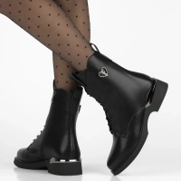 Leather ankle boots Filippo DBT7199/26 BK black
