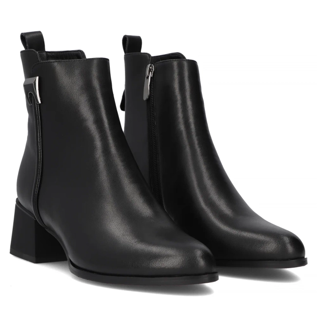 Leather ankle boots Filippo DBT6594/24 BK black