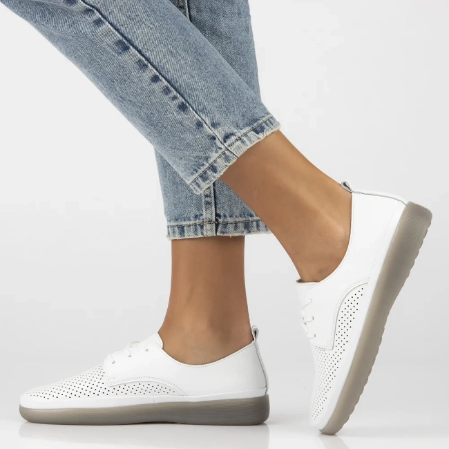 Leather shoes Filippo DP6788/25 WH white