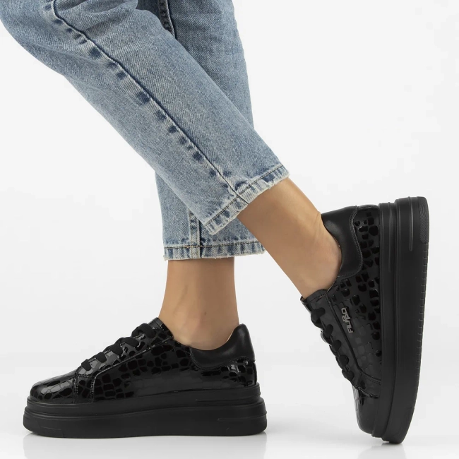 Skórzane sneakersy Filippo DP7118/25 BK czarne