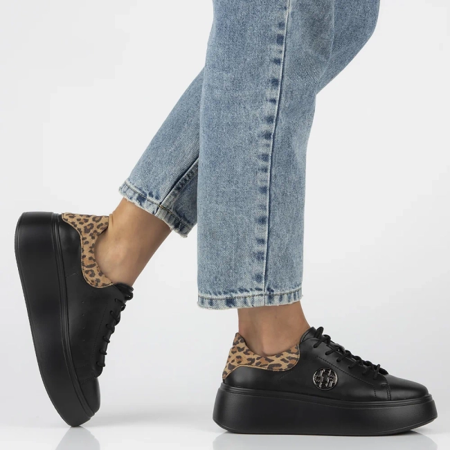 Leather sneakers Filippo DP6058/25 BK LEO black