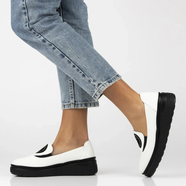 Leather shoes Filippo DP6801/25 WH white