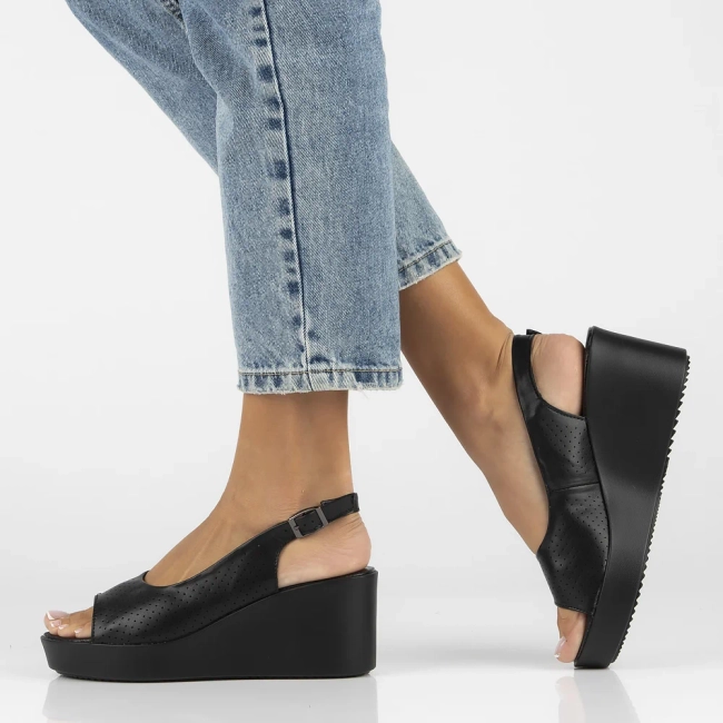 Leather sandals Filippo DS6204/24 BK black