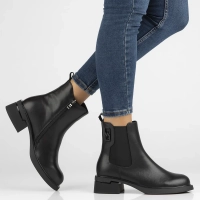 Skórzane botki na obcasie Filippo DBT6554/24 BK czarne