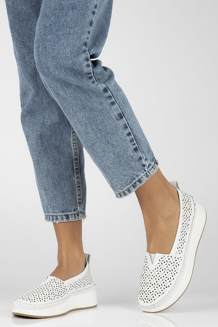 Leather shoes Filippo DP4555/23 WH white