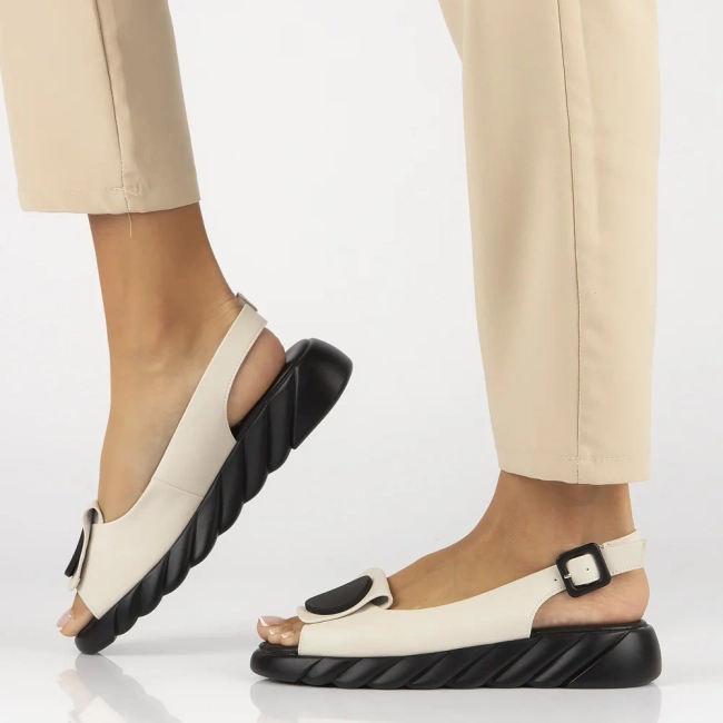 Leather sandals Artiker 52C1639 beige