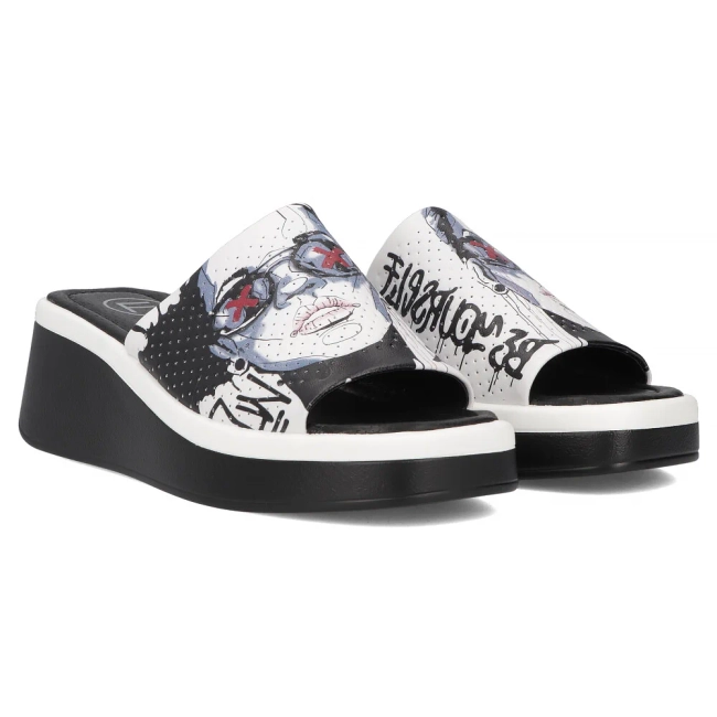 Leather slippers Filippo DK6820/25 WH white