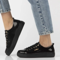 Skórzane sneakersy Filippo DP7052/25 BK czarne