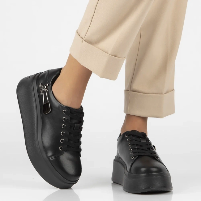 Leather sneakers Filippo DP6423/24 BK black