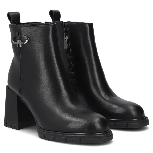 Leather heeled ankle boots Filippo DBT8187/26 BK black
