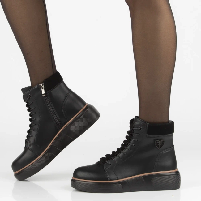 Leather ankle boots Filippo DBT7128/25 BK black