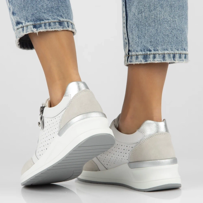 Skórzane sneakersy Filippo DP6011/24 WH białe