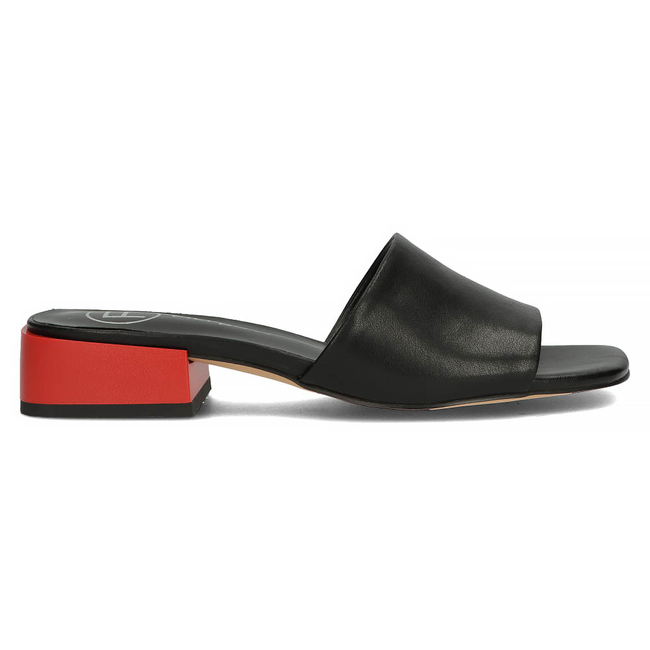 Skórzane klapki Filippo DK3721/22 BK czarne