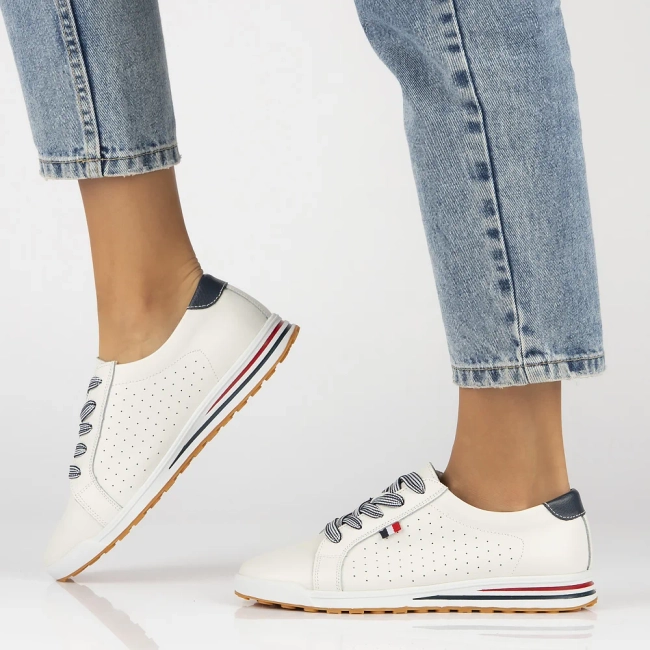 Leather shoes Filippo DP3509/24 WH white