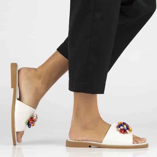 Klapki Filippo DK6233/25 WH białe