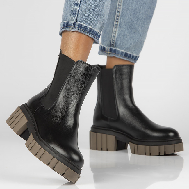 Leather boots Filippo 60328 black