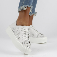 Leather shoes FILIPPO DP3529/22 WH białe