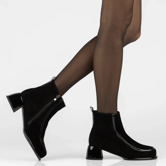 Leather heeled ankle boots Filippo DBT8240/26 BK black