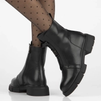 Leather ankle boots Filippo DBT6524/25 BK black