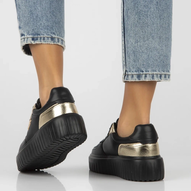 Leather sneakers Filippo DP6726/25 BK GO black