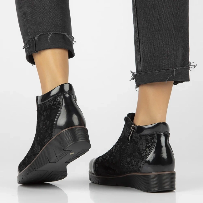 Leather ankle boots Filippo DBT3179/24 BK FL black