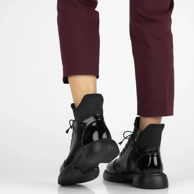 Leather ankle boots Filippo DBT7295/25 BK black