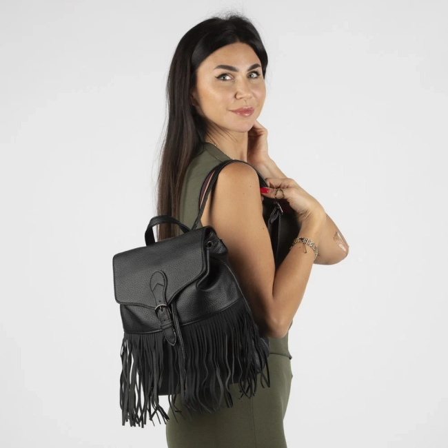 Black shoulderbag festival pack