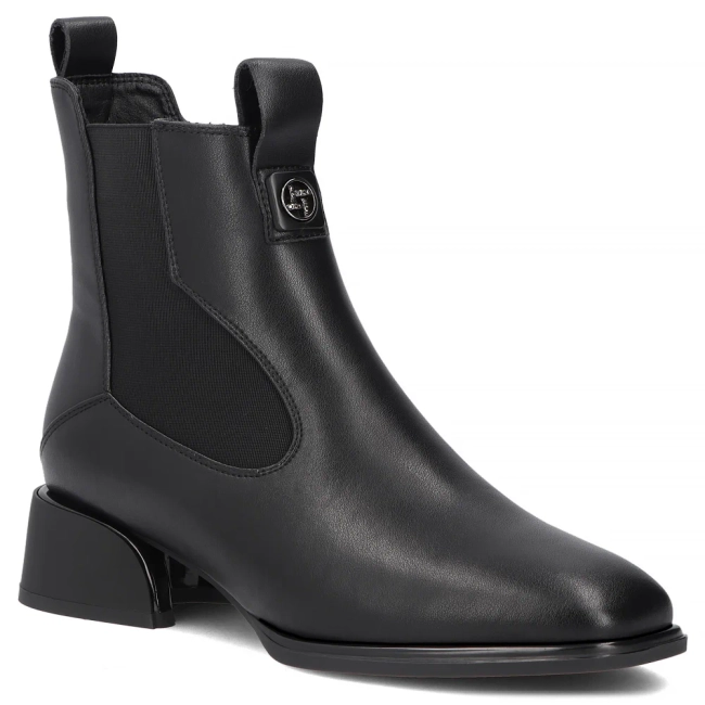Leather heeled ankle boots Filippo DBT8136/26 BK black