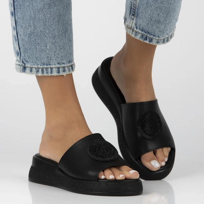 Leather flip-flops Filippo DK6987/25 BK black