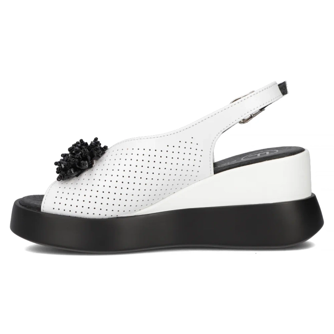 Leather sandals Filippo DS6076/25 WH white